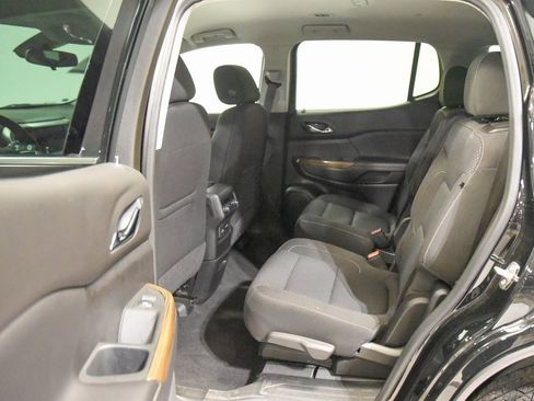 Used 2021 GMC Acadia SLE w/ Driver Convenience Package image 4