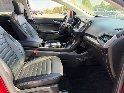 Used 2019 Ford Edge SEL w/ Equipment Group 201A AWD/4WD image 11
