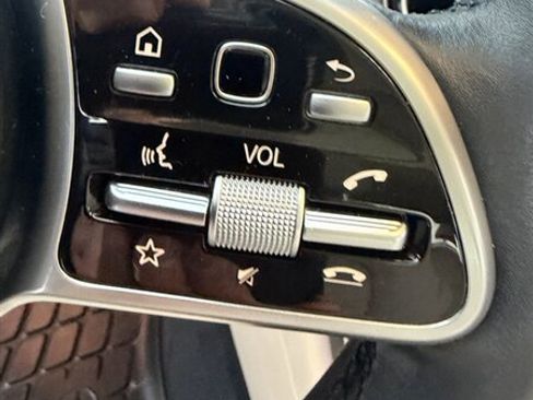 Used 2022 Mercedes-Benz GLC 300 4MATIC w/ Premium Package Lite image 34