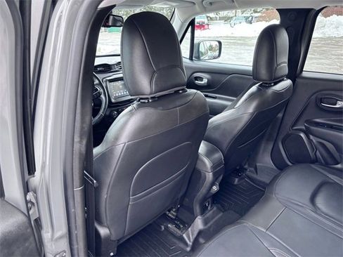 Used 2020 Jeep Renegade Limited w/ Trailer Tow Group image 23