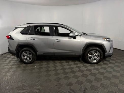 Used 2024 Toyota RAV4 XLE w/ Convenience Package FWD image 10