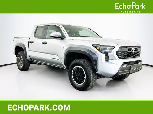 Used 2024 Toyota Tacoma TRD Off-Road image 1