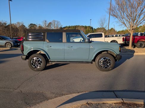 Certified 2021 Ford Bronco Outer Banks image 3