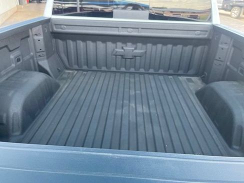 Used 2025 Chevrolet Silverado 1500 ZR2 w/ Technology Package AWD/4WD image 7
