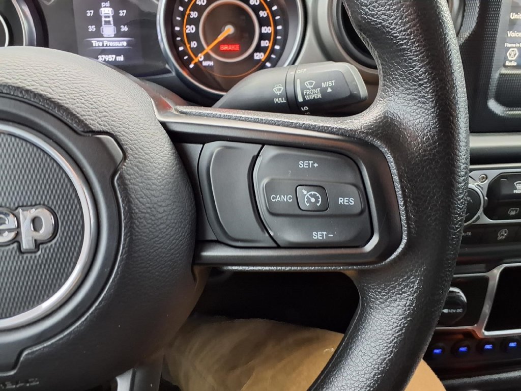 Used 2023 Jeep Gladiator Sport AWD/4WD image 14