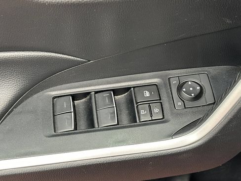 Used 2024 Toyota RAV4 XLE FWD image 15