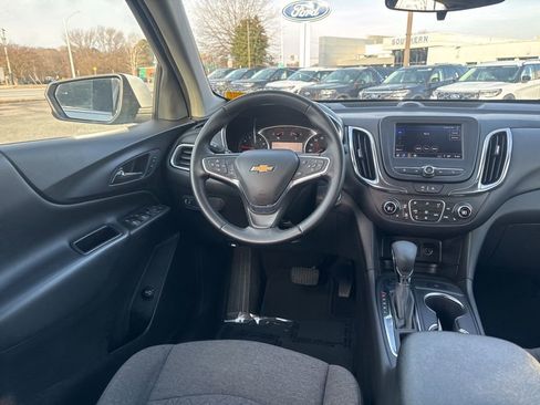 Used 2024 Chevrolet Equinox LT image 9