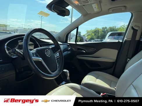 Used 2017 Buick Encore Essence AWD/4WD image 3