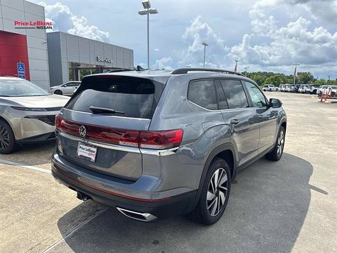 Used 2025 Volkswagen Atlas SE FWD image 7