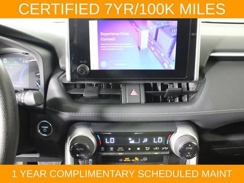 Used 2025 Toyota RAV4 XLE AWD/4WD image 24