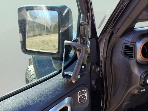 Used 2021 Jeep Gladiator Mojave image 19