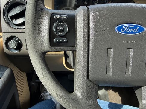 Used 2016 Ford F250 XLT w/ FX4 Off-Road Package AWD/4WD image 26