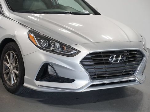 Used 2019 Hyundai Sonata SE FWD image 4