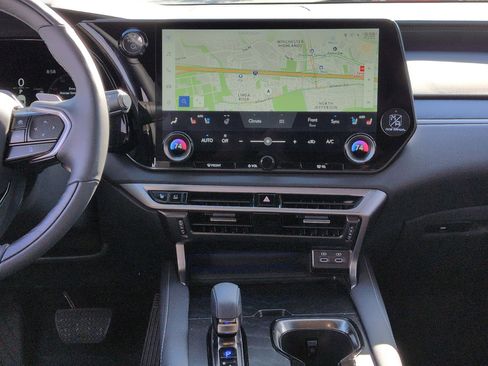 Used 2026 Lexus RX 350 w/ Convenience Package AWD/4WD image 29