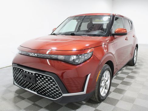 Used 2024 Kia Soul LX w/ Option Group 015 image 31