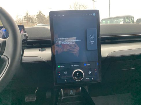 Used 2021 Ford Mustang Mach-E Select image 24