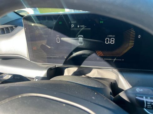 Used 2025 Kia K4 LXS image 40