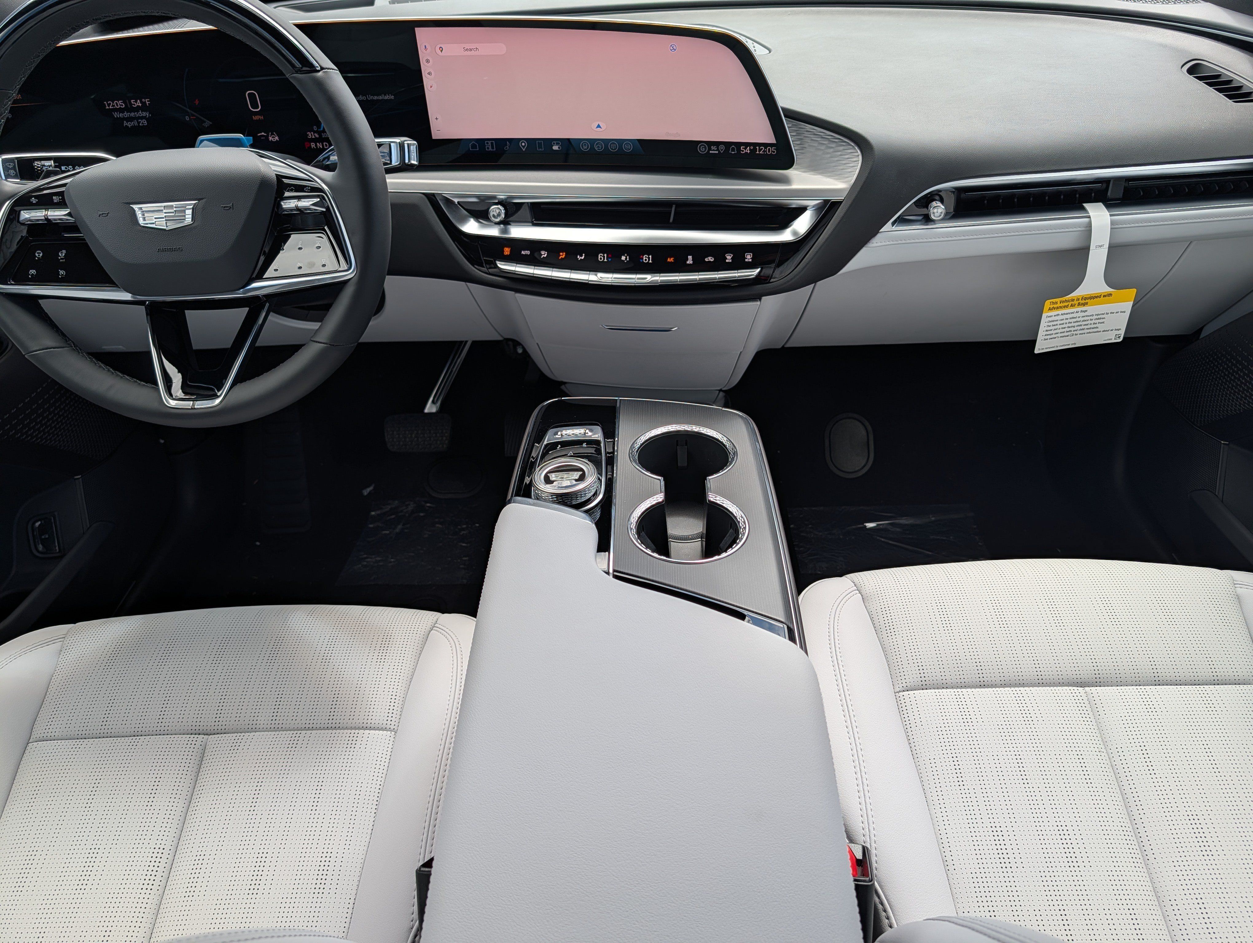Used 2026 Cadillac Lyriq Luxury w/ LPO, Floor Liner Package AWD/4WD image 8