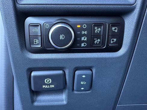 Used 2025 Ford F150 Platinum w/ Equipment Group 702A High image 14