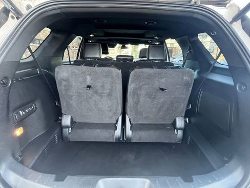 Used 2017 Ford Explorer Platinum image 27