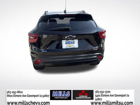 Used 2025 Chevrolet Trax RS w/ Driver Confidence Package FWD image 4