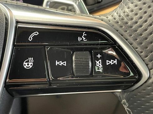 Used 2022 Audi e-tron GT Prestige w/ Prestige Package image 29