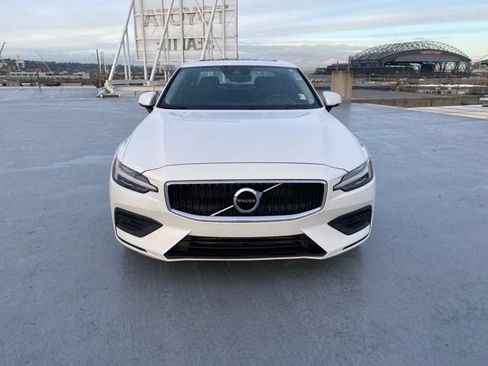 Used 2020 Volvo S60 T5 Momentum w/ Protection Package Premier image 3