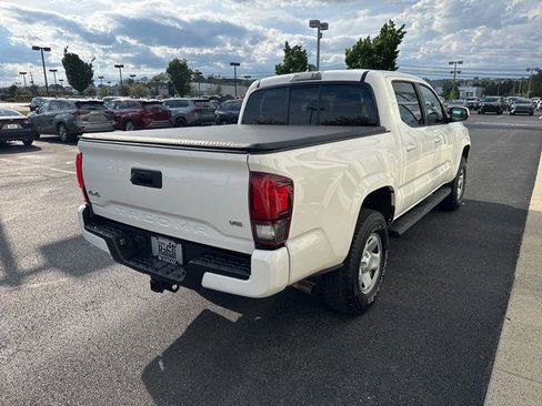 Certified 2021 Toyota Tacoma SR AWD/4WD image 5