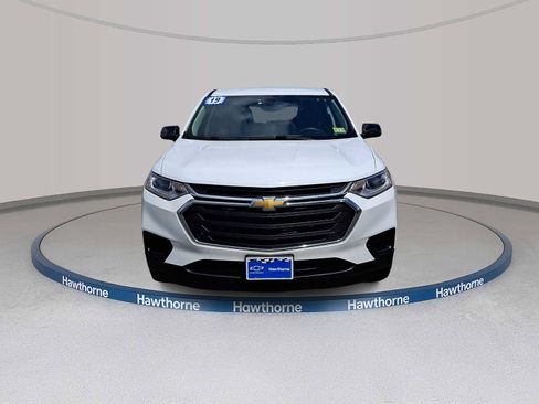 Used 2019 Chevrolet Traverse LS AWD/4WD image 2