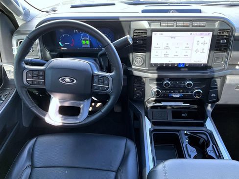 Used 2024 Ford F250 Lariat w/ Lariat Ultimate Package image 14