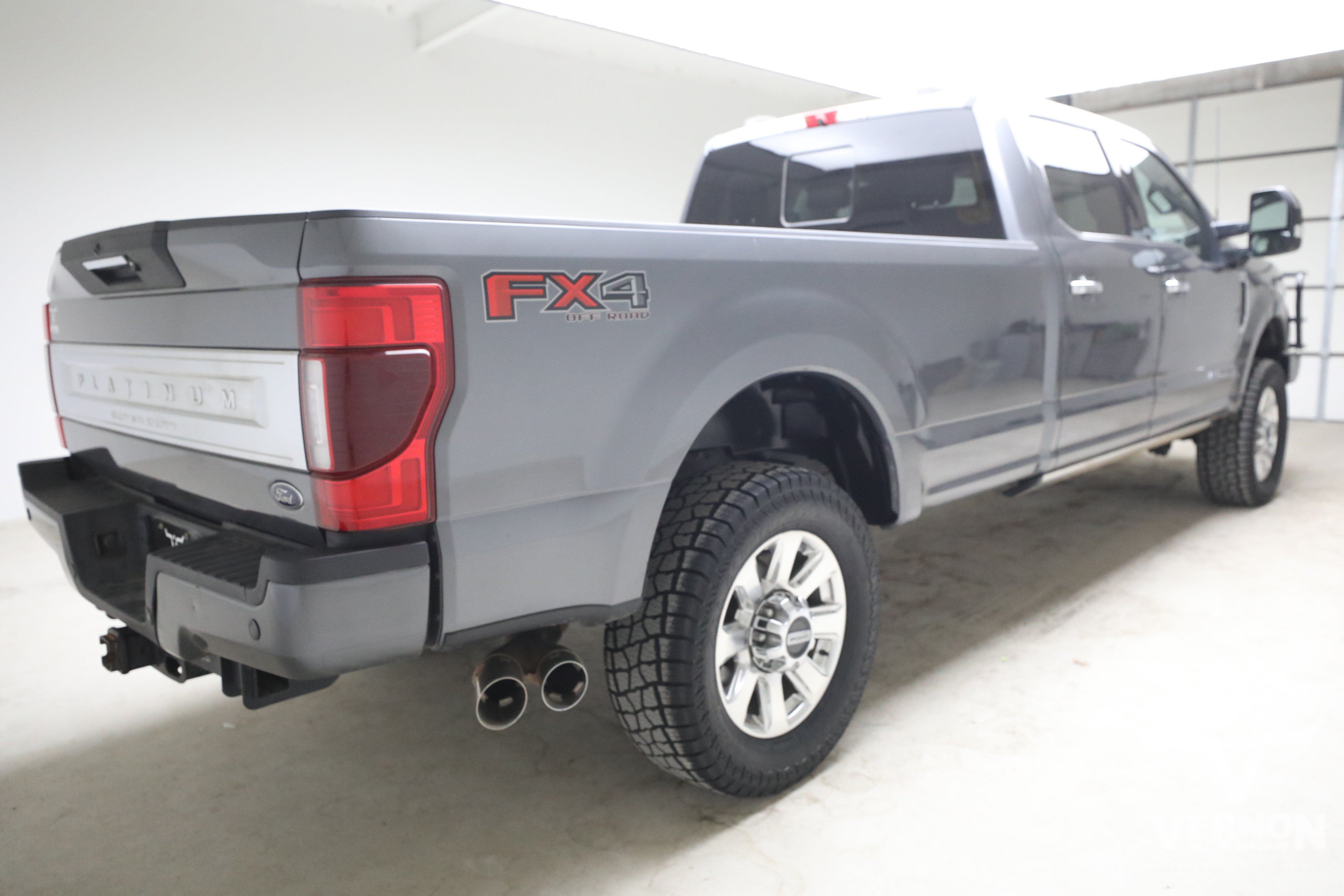 Used 2021 Ford F350 Platinum AWD/4WD image 5