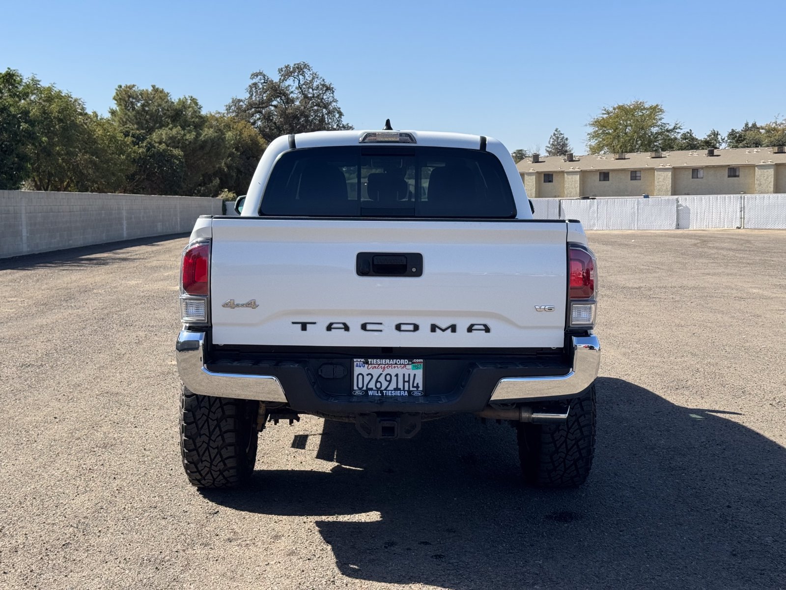 Used 2023 Toyota Tacoma TRD Off-Road AWD/4WD image 4