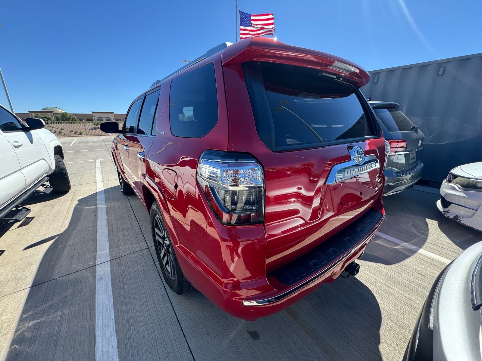 Used 2020 Toyota 4Runner Limited AWD/4WD image 3