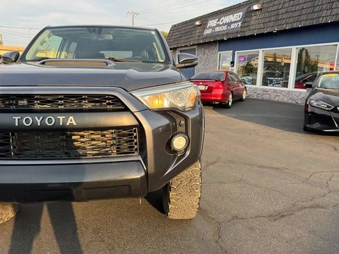 Used 2016 Toyota 4Runner SR5 Premium AWD/4WD image 3