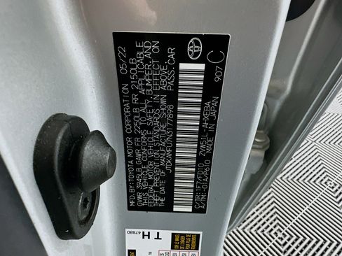 Used 2022 Toyota Prius LE image 12