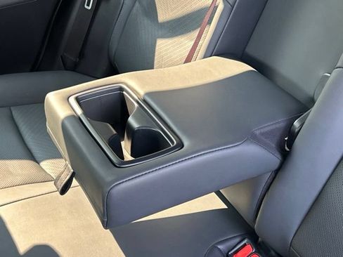 Certified 2023 Toyota Venza Limited AWD/4WD image 38