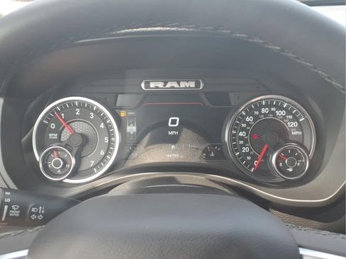 Used 2025 RAM 1500 Laramie AWD/4WD image 19