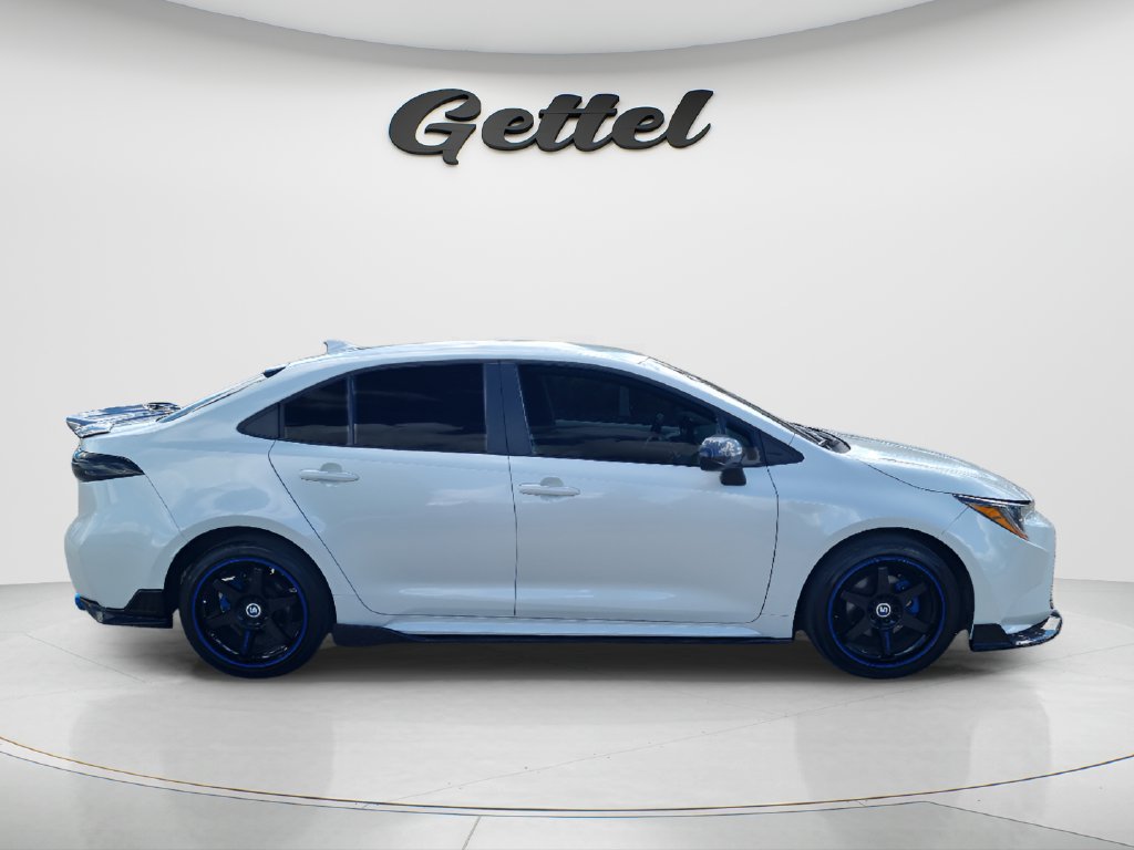 Used 2024 Toyota Corolla LE FWD image 4