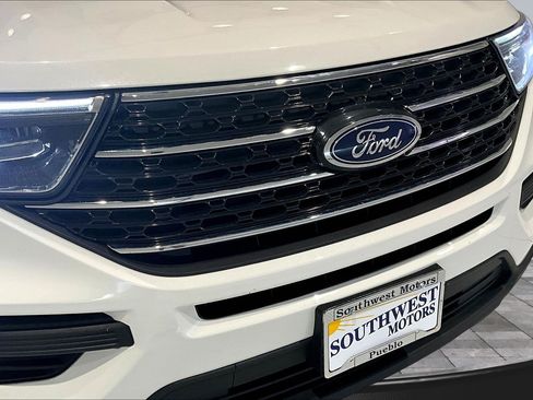 Used 2023 Ford Explorer XLT AWD/4WD image 33