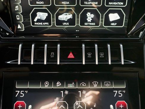 Used 2021 Lamborghini Urus image 68