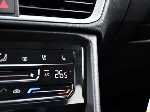 New 2026 Volkswagen Taos SEL image 15