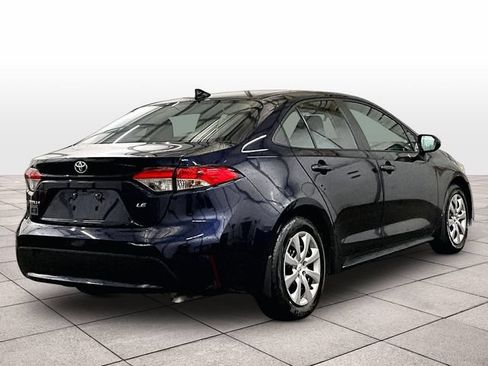 Used 2022 Toyota Corolla LE FWD image 11