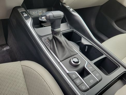 New 2026 Kia Sorento S FWD image 14