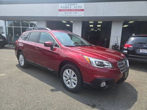 Used 2015 Subaru Outback 2.5i Premium AWD/4WD image 11