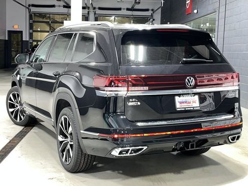 New 2026 Volkswagen Atlas SEL Premium R-Line image 19