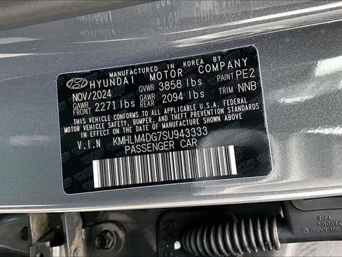 Used 2025 Hyundai Elantra Sport image 35