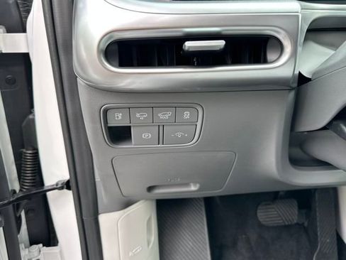 New 2026 Hyundai Ioniq 9 SEL image 12