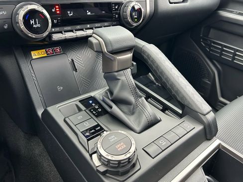 New 2026 Toyota 4Runner Limited image 21