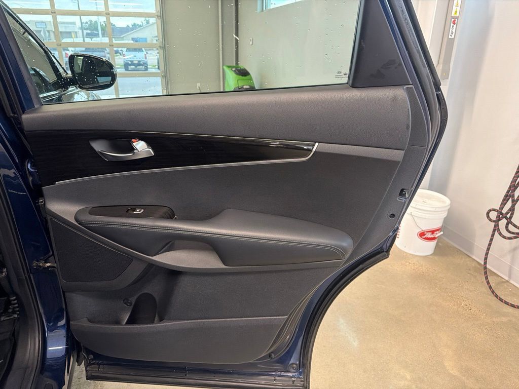 Used 2019 Kia Sorento AWD w/ LX Convenience Package image 52
