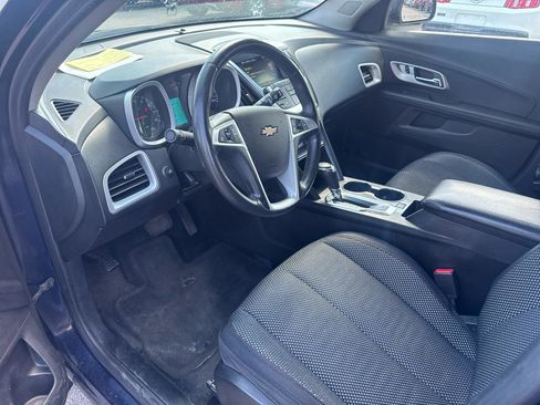 Used 2017 Chevrolet Equinox LT w/ Convenience Package AWD/4WD image 9